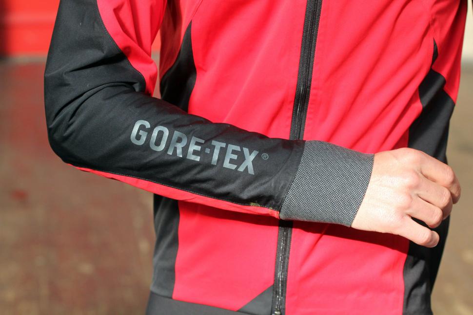 Review: Gore Bike Wear Oxygen 2.0 Gore-Tex Active Jacket | road.cc